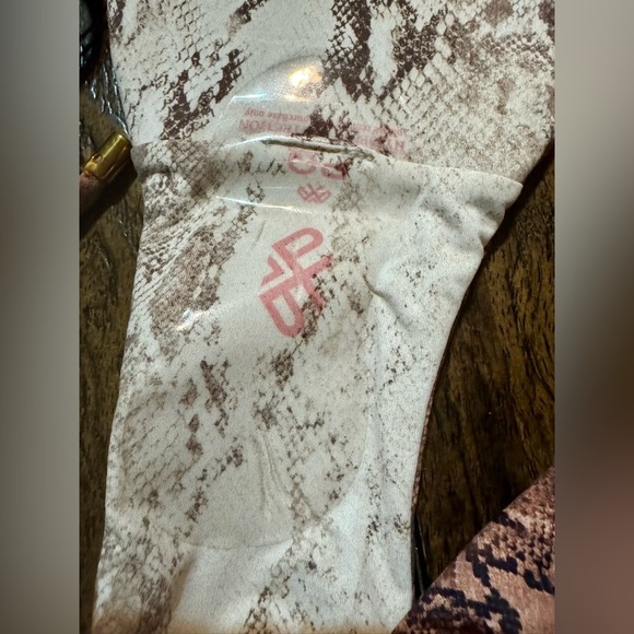 PQ Swim Snakeskin Python Reversible Tie Teeny Bikini Bottoms SZ Large NWT/Liner - Picture 6 of 12